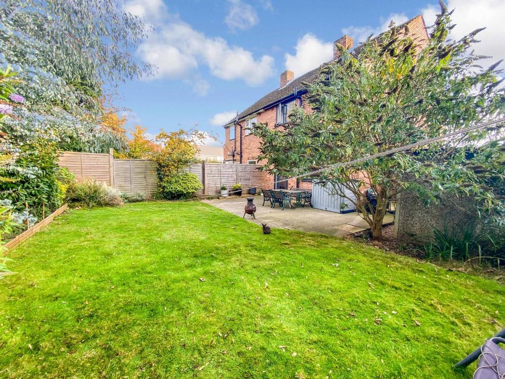 Garden 1.JPG