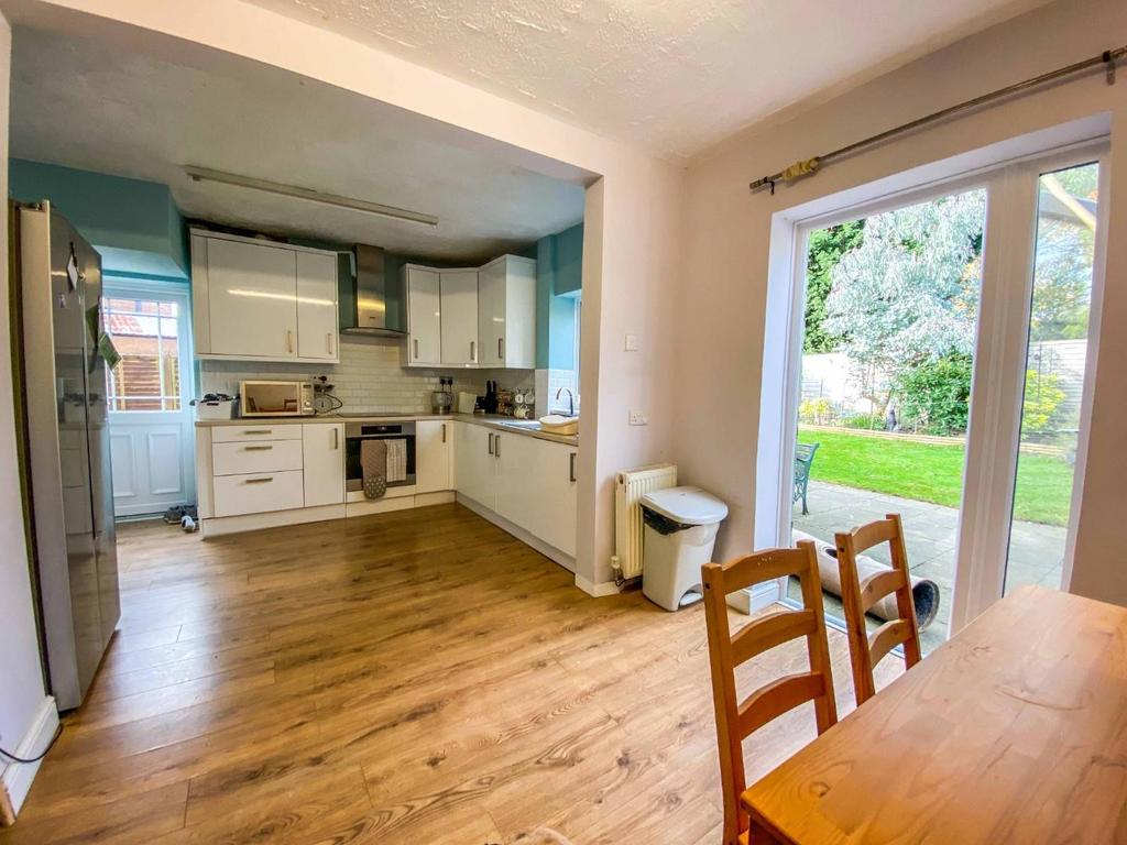 Kitchen.JPG