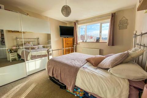 21 Ash Priors Close, Coventry, CV4 9DN