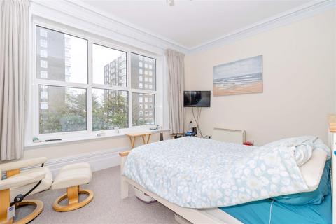 Studio for sale, Bath Road, Worthing