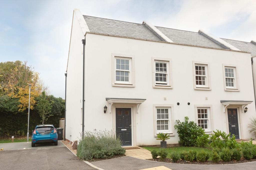 Clarence Road, Herne Bay 3 bed semidetached house for sale £400,000