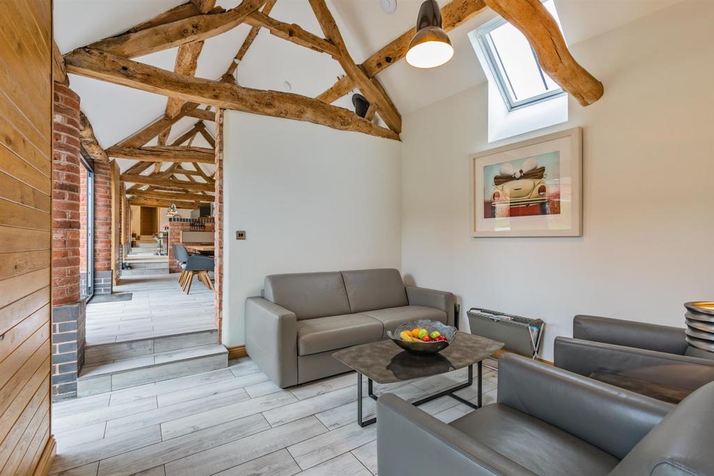 8484467-interior33.jpg