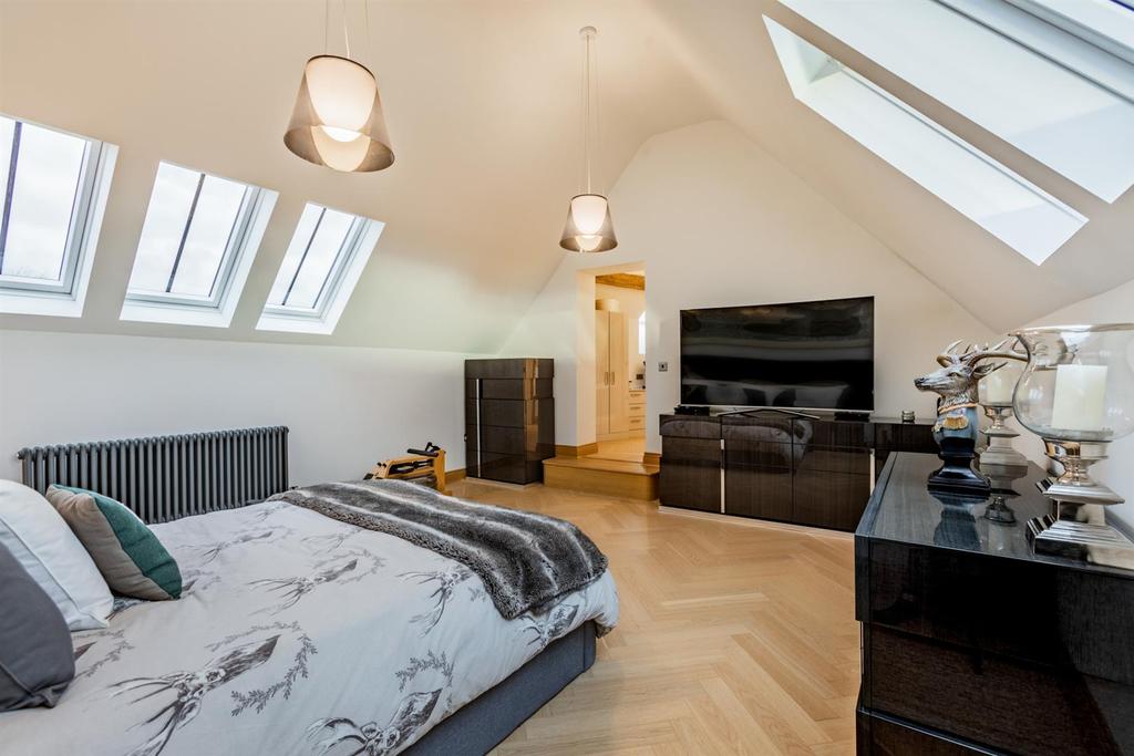 8484467-interior13.jpg