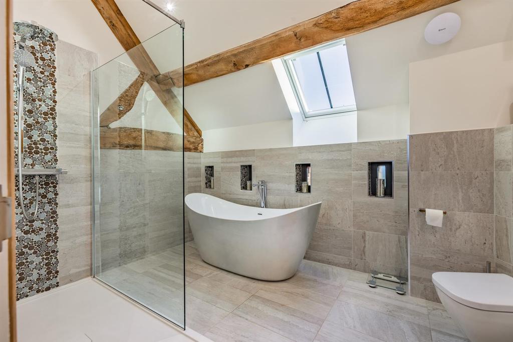 8484467-interior16.jpg