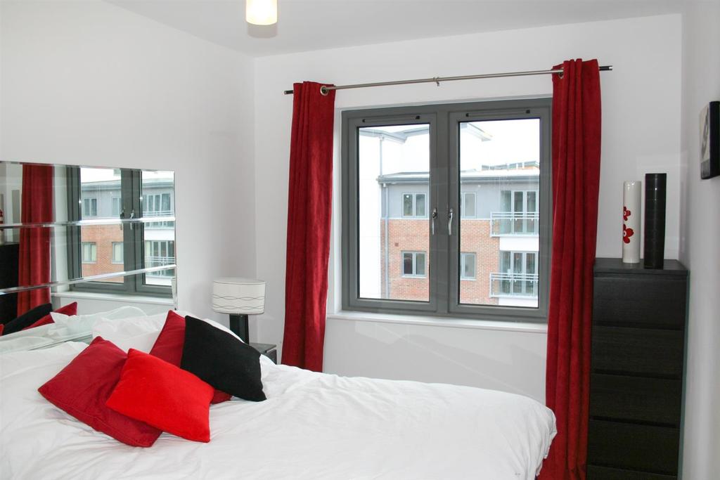 Cameronian bedroom.jpg