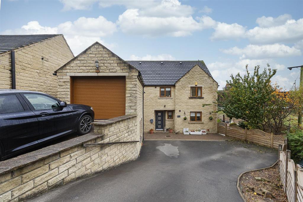 Chatts Wood Fold, Oakenshaw, Bradford 6 bed detached house £399,950