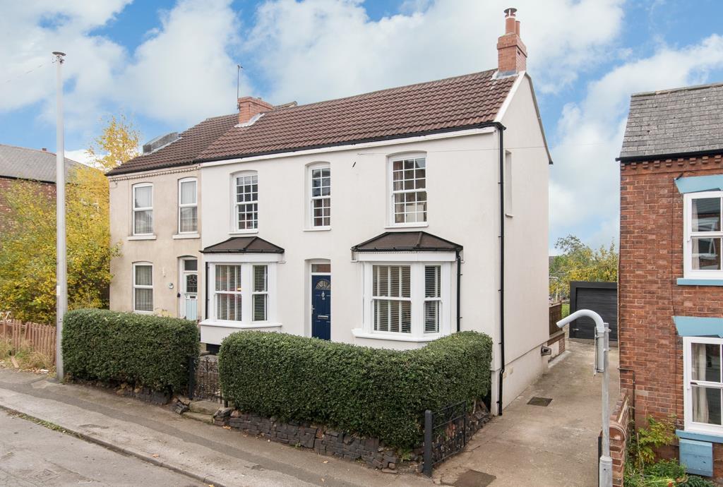 Carnarvon Grove, Carlton, Nottingham 3 bed semidetached house £260,000