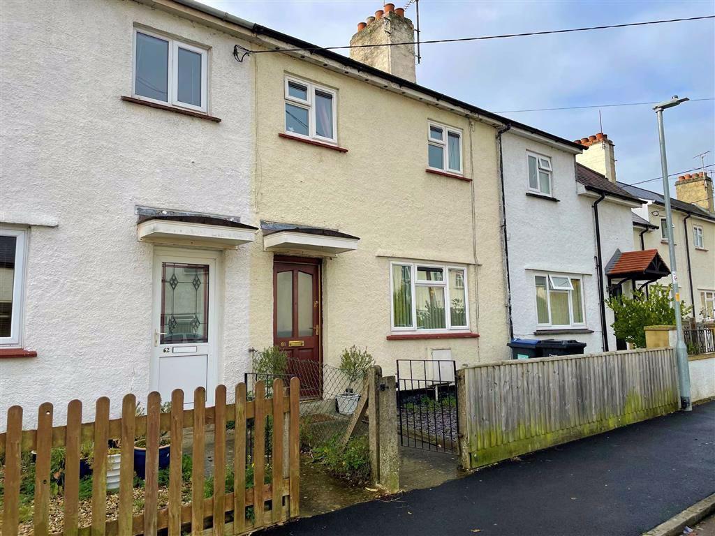 Downing Street, Chippenham, Wiltshire, SN14 3 bed terraced house £269,950