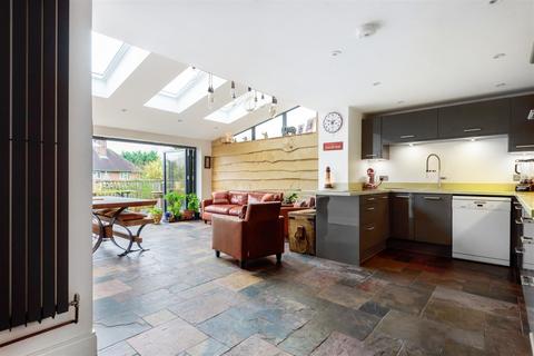 18 Luffs Meadow, Northchapel, Petworth, GU28 9HN