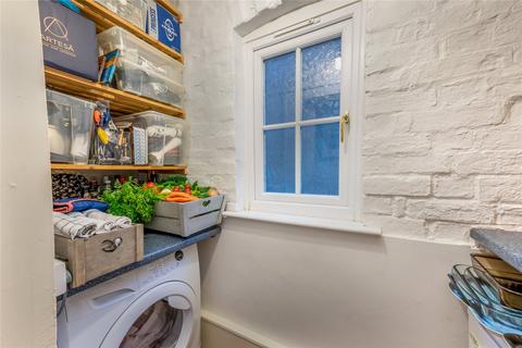 28 Allens Hill, Bozeat, Wellingborough, NN29 7LW