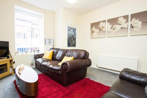 27 Gordon Street, Darwen, BB3 0EB