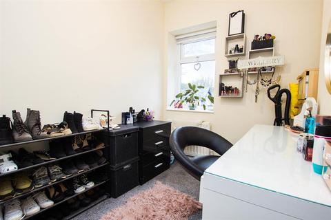 27 Gordon Street, Darwen, BB3 0EB