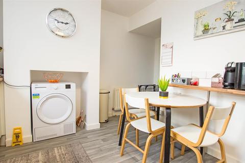 27 Gordon Street, Darwen, BB3 0EB