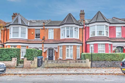 41 Belsize Avenue, London, N13 4TL