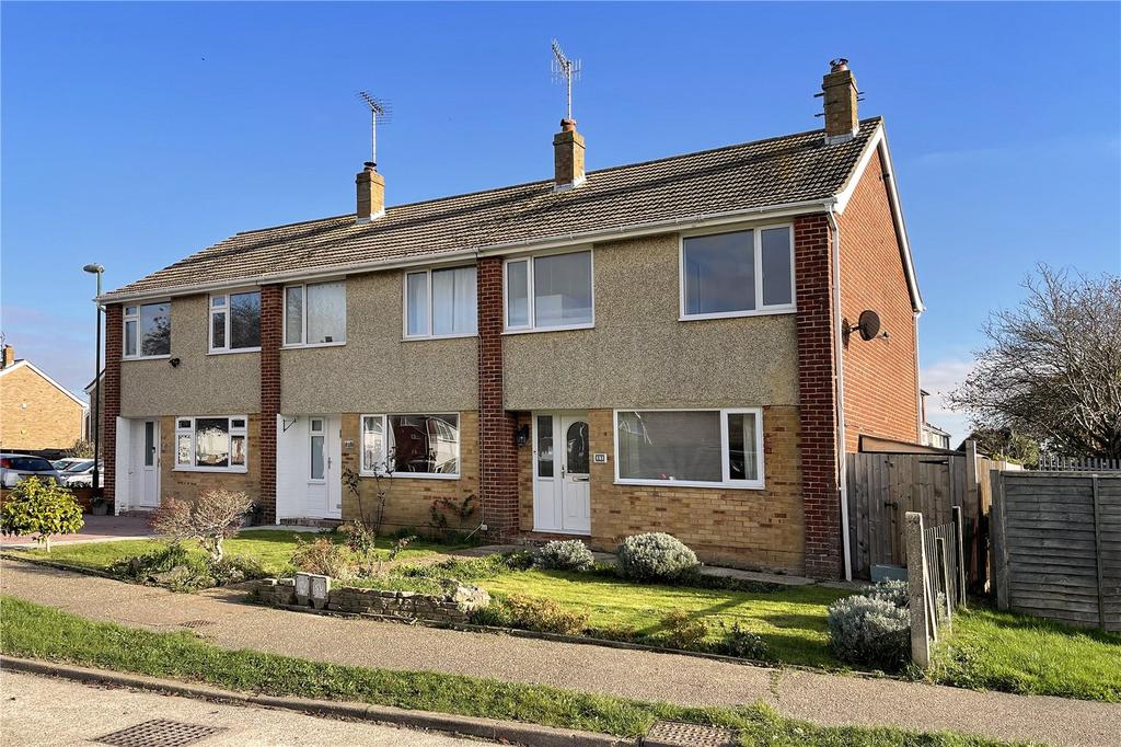 Campbell Drive, Rustington, West Sussex 3 bed end of terrace house £