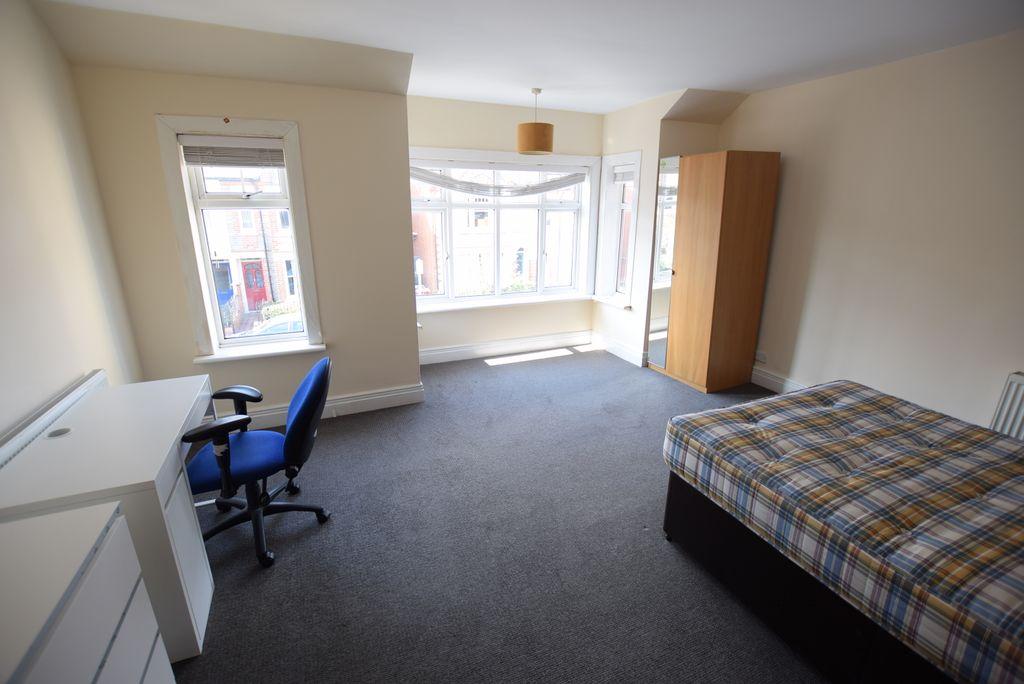 Bedroom 1 (Double)