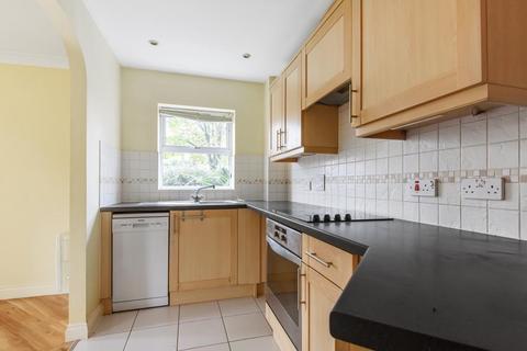 2 bedroom flat for sale - Sunbury-On-Thames,  Middlesex,  TW16