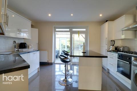 13 Wyatt Close, Hayes, UB4 0BT