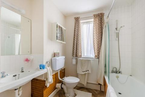 12 Ridgmount Street, London, WC1E 7AQ