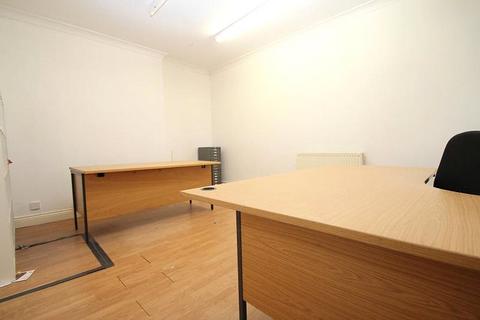 Office to rent, Suttons Lane, Hornchurch, RM12