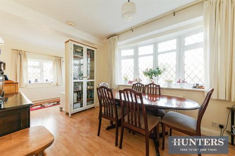 28 Romney Road, New Malden, KT3 5NN