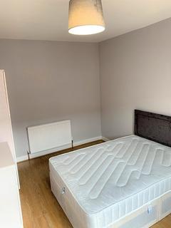 5 bedroom house to rent, Delph Mount, Leeds LS6