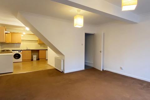 4 bedroom flat to rent - High Street, Crieff PH7