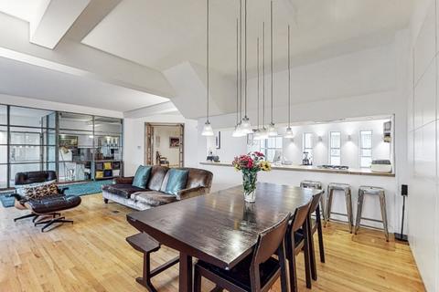 2 bedroom apartment to rent, St John Street, EC1V