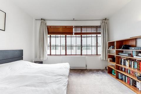 2 bedroom apartment to rent, St John Street, EC1V