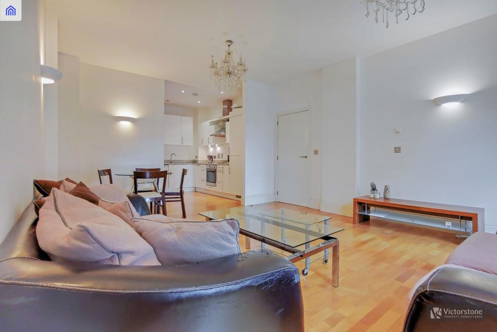 Apartment in London - View 5