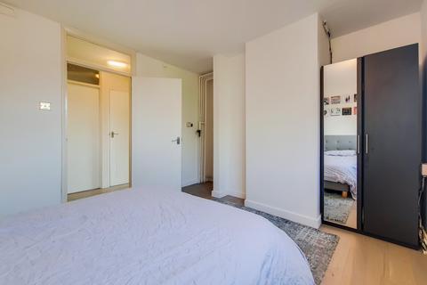 1 bedroom apartment to rent, Bazely Street, London, E14