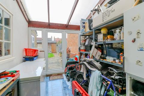 17 Albany Road, Enfield, EN3 5UB