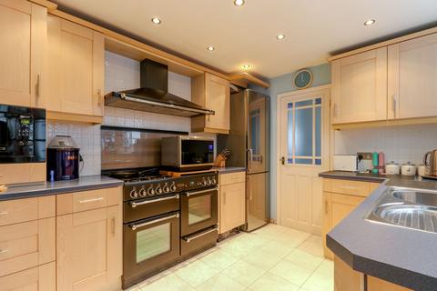 17 Albany Road, Enfield, EN3 5UB