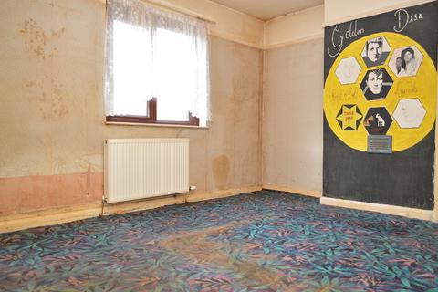 163 Limeside Road, Oldham, OL8 3LT