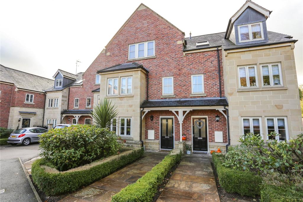 Redbrow Hollow, Compstall, Cheshire, SK6 4 bed terraced house £1,400