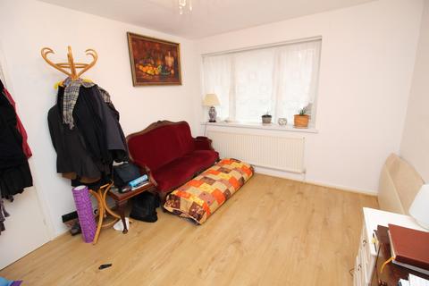 2 Cromwell Road, Worcester Park, KT4 7JP