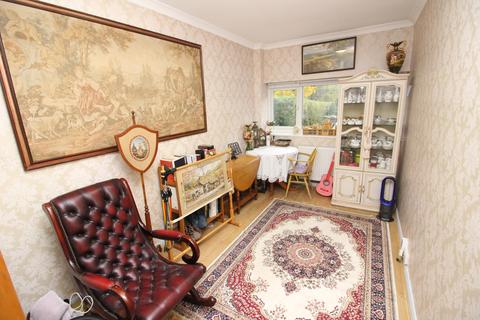 2 Cromwell Road, Worcester Park, KT4 7JP