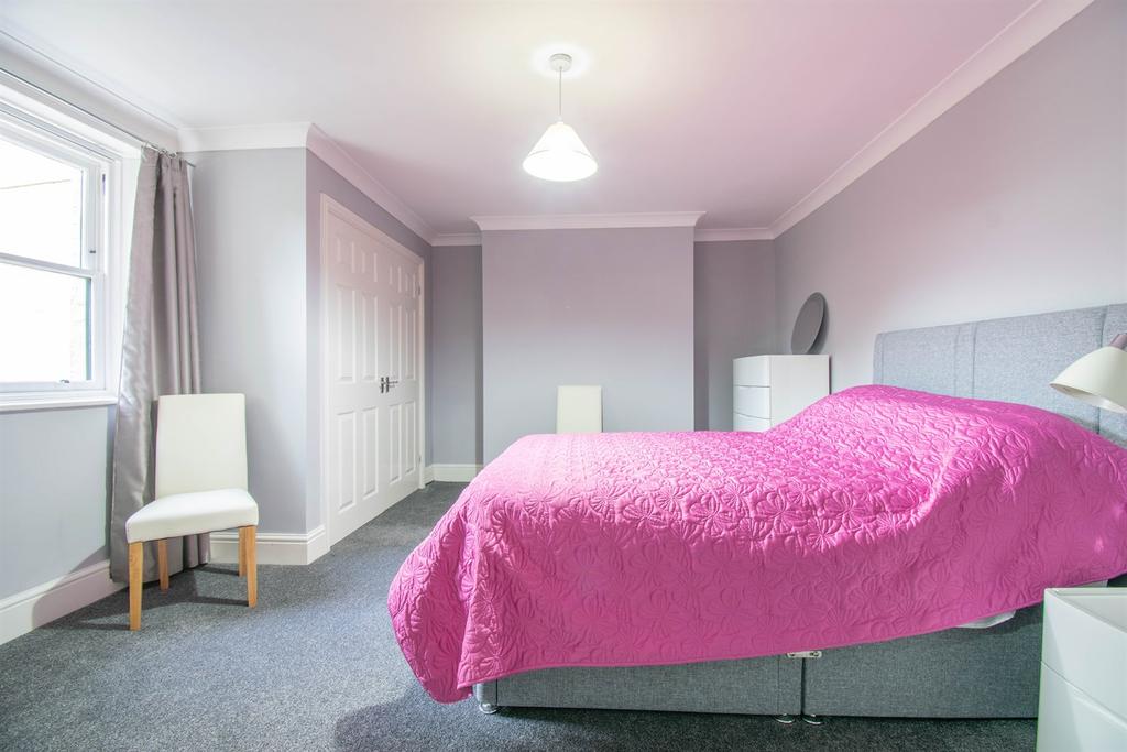 Mariners Cottages, South Shields 2 bed cottage £715 pcm (£165 pw)