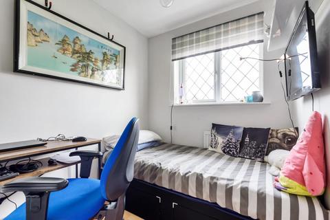 36 Bushy Close, Oxford, OX2 9SJ