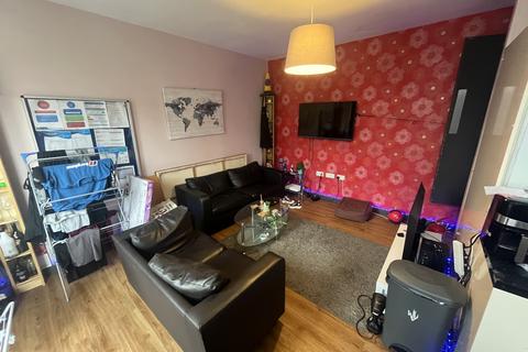 5 bedroom terraced house to rent, Beechwood Terrace, Leeds, West Yorkshire, LS4
