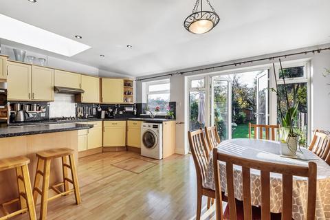 52 Amhurst Gardens, Isleworth, TW7 6AJ