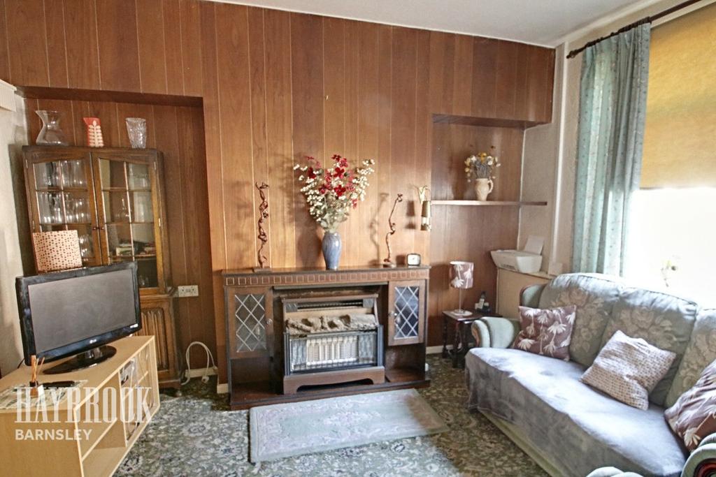 Kings Road, Cudworth 3 bed semidetached house £90,000