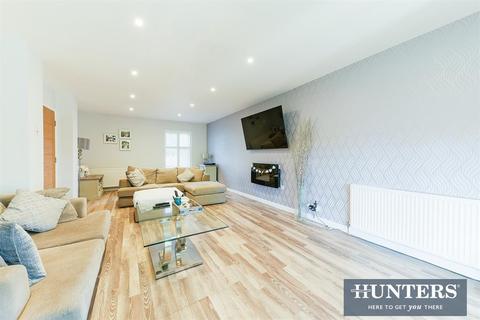 18 Ashley Drive, Banstead, SM7 2AG
