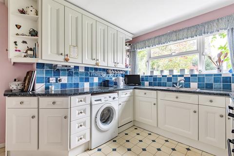 47 Guillards Oak, Midhurst, GU29 9JZ