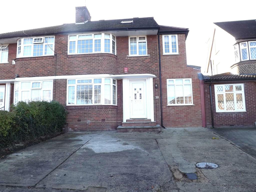Francklyn Gardens, Edgware, HA8 4 bed semidetached house £800,000