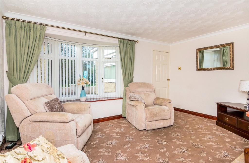East Road, Brinsford, Wolverhampton... 3 bed terraced house £200,000