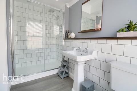 15 Beach Road, Clacton-on-sea, CO15 1UF