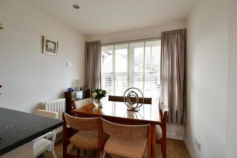 6 Beckford Way, Maidenbower, Crawley, RH10 7LT