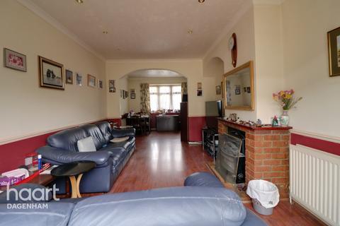 23 Comyns Road, Dagenham, RM9 6PB