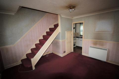 16 Walsham Close, London, SE28 8ND